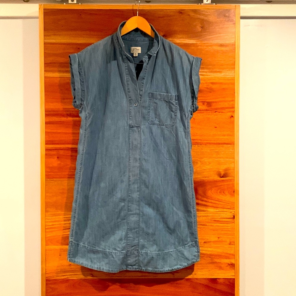 Chambray Shirt Dress in Short Sleeve